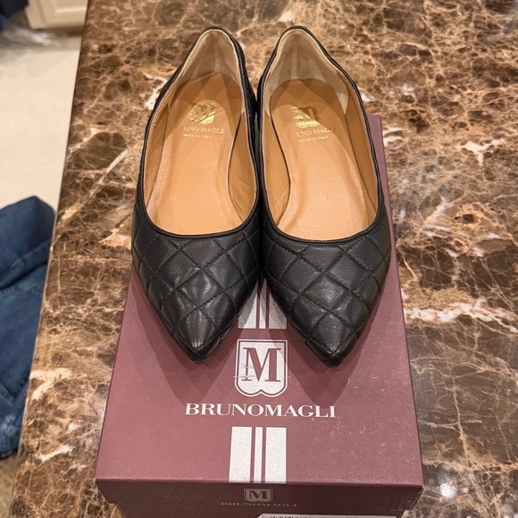 Shoes - BRUNO MAGLI FLATS IN SIZE 39